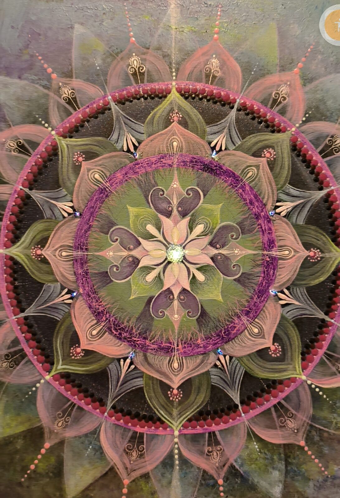 Mandala v růžových a olivových tónech
